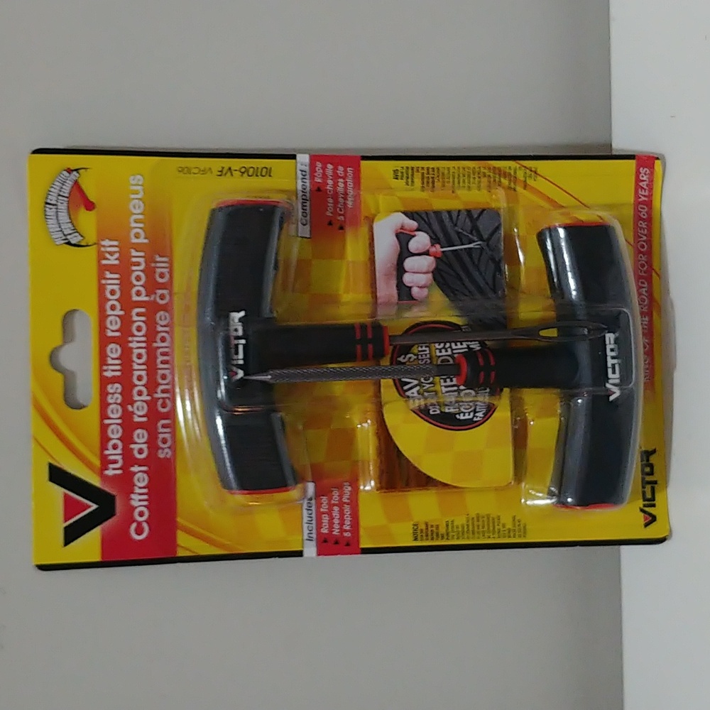 Tubeless tire repair kit